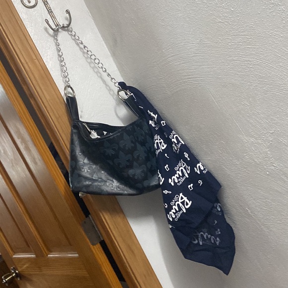 Rock ‘n’ roll Hall of Fame cap NE SzM+House of blues🎶purse +bandanna - Picture 3 of 17